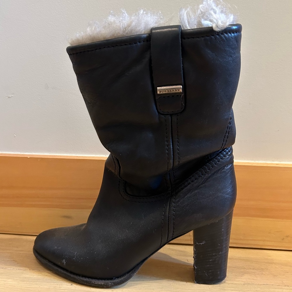 Burberry fur booties - size 9
